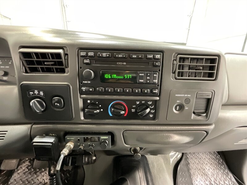 2002 Ford F-350 Super Duty Lariat 4X4 / 7.3L DIESEL/6-SPEED MANUAL  / 1-OWNER / Leather Seats / Long bed / ZERO RUST - Photo 19 - Gladstone, OR 97027