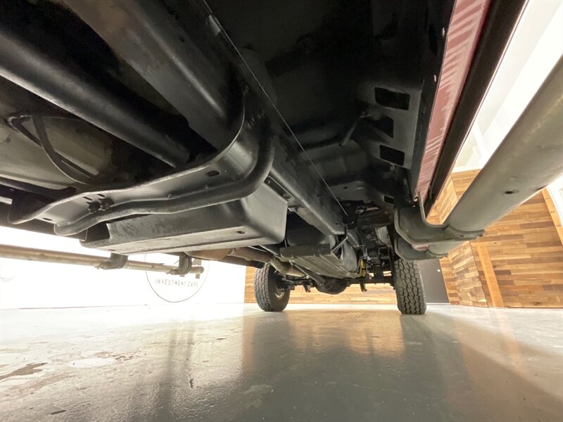 2002 Ford F-350 Super Duty Lariat 4X4 / 7.3L DIESEL/6-SPEED MANUAL  / 1-OWNER / Leather Seats / Long bed / ZERO RUST - Photo 50 - Gladstone, OR 97027