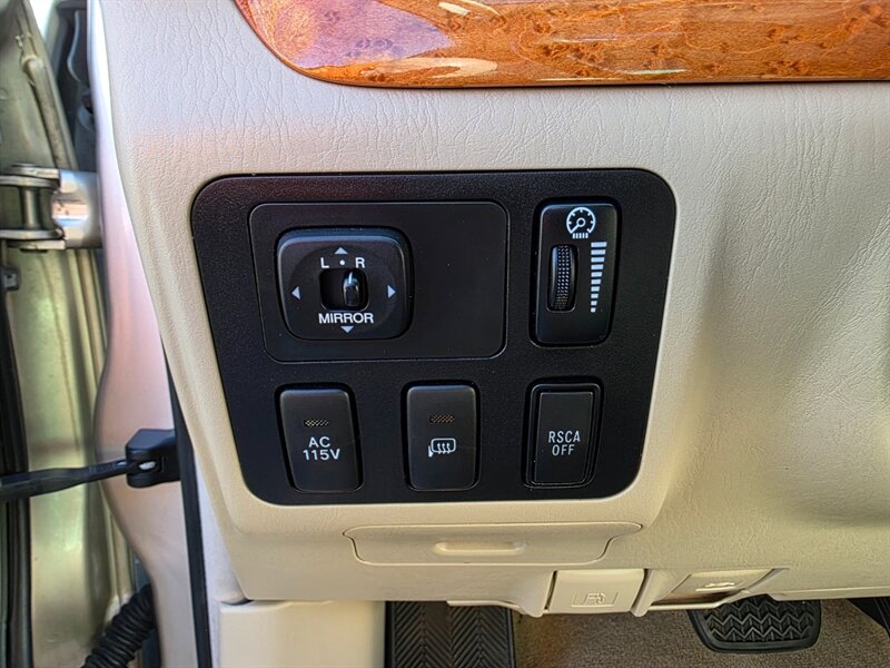 2006 Lexus GX 470 4X4 / V8 4.7L / 8-Passenger / New Timing Belt / Brand New Wheels / Brand New Tires / Fully Loaded / Zero Rust - Photo 50 - Portland, OR 97217