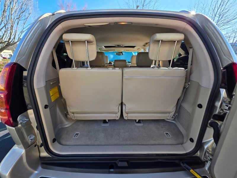 2006 Lexus GX 470 4X4 / V8 4.7L / 8-Passenger / New Timing Belt / Brand New Wheels / Brand New Tires / Fully Loaded / Zero Rust - Photo 55 - Portland, OR 97217