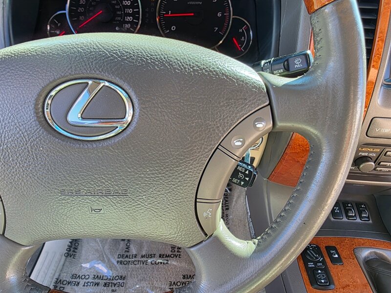 2006 Lexus GX 470 4X4 / V8 4.7L / 8-Passenger / New Timing Belt / Brand New Wheels / Brand New Tires / Fully Loaded / Zero Rust - Photo 36 - Portland, OR 97217