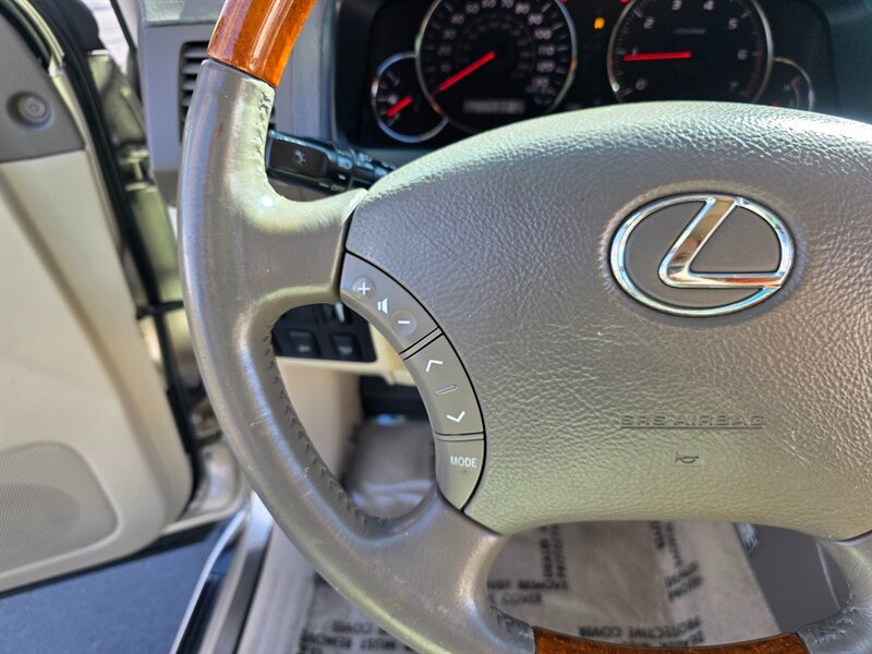 2006 Lexus GX 470 4X4 / V8 4.7L / 8-Passenger / New Timing Belt / Brand New Wheels / Brand New Tires / Fully Loaded / Zero Rust - Photo 35 - Portland, OR 97217