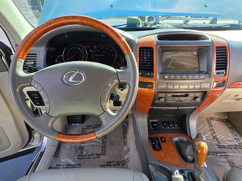 2006 Lexus GX 470 4X4 / V8 4.7L / 8-Passenger / New Timing Belt / Brand New Wheels / Brand New Tires / Fully Loaded / Zero Rust - Photo 19 - Portland, OR 97217