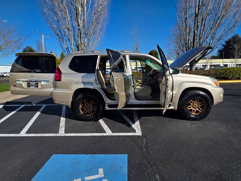 2006 Lexus GX 470 4X4 / V8 4.7L / 8-Passenger / New Timing Belt / Brand New Wheels / Brand New Tires / Fully Loaded / Zero Rust - Photo 24 - Portland, OR 97217