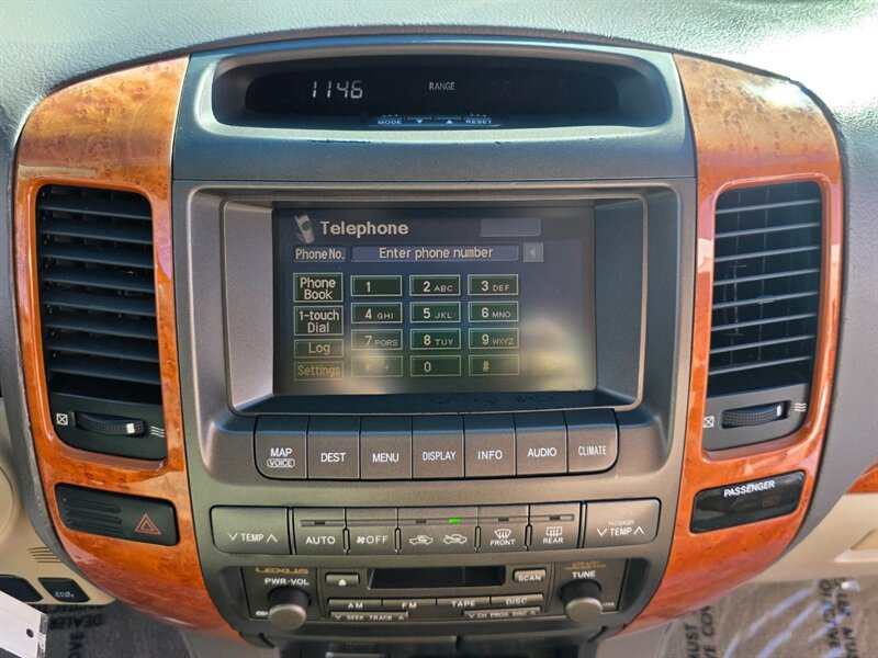 2006 Lexus GX 470 4X4 / V8 4.7L / 8-Passenger / New Timing Belt / Brand New Wheels / Brand New Tires / Fully Loaded / Zero Rust - Photo 39 - Portland, OR 97217