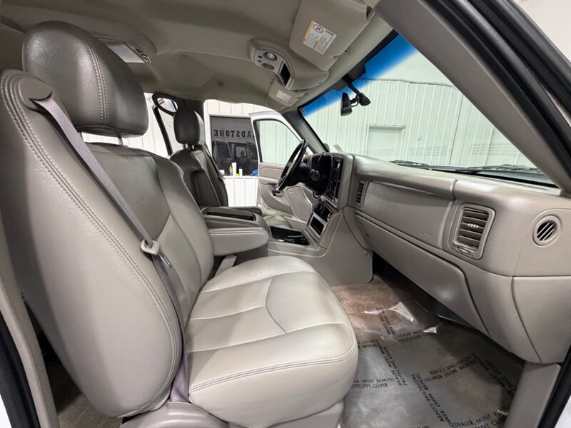 2006 Chevrolet Silverado 2500 2500hd LT 4x4 6.6L DURAMAX DIESEL / LBZ MOTOR / LONG BED / LEATHER SEATS / ZERO RUST - Photo 16 - Gladstone, OR 97027