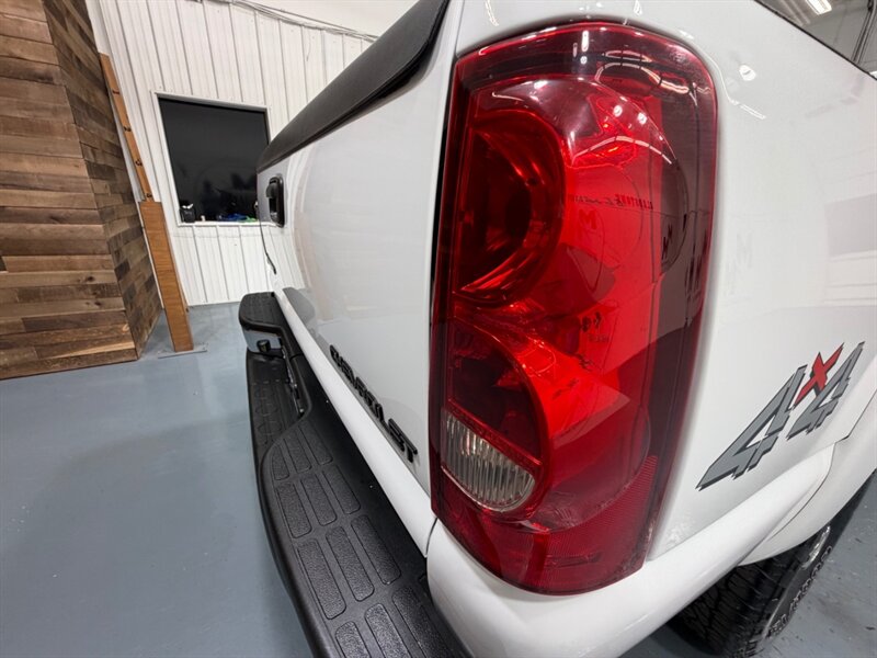2006 Chevrolet Silverado 2500 2500hd LT 4x4 6.6L DURAMAX DIESEL / LBZ MOTOR / LONG BED / LEATHER SEATS / ZERO RUST - Photo 28 - Gladstone, OR 97027