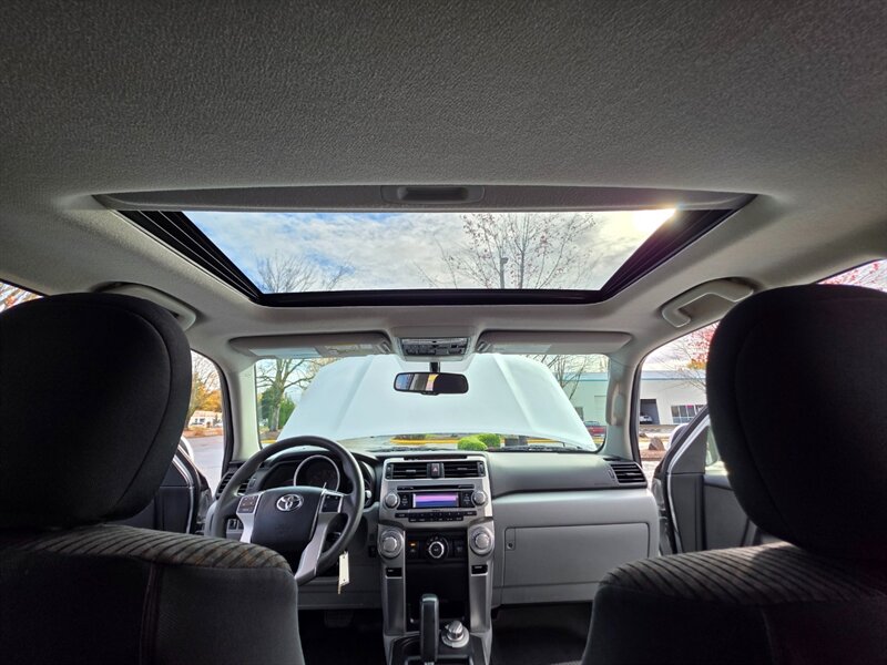 2013 Toyota 4Runner 4X4 V6 SUNROOF BACK-UP CAM TRD's GOOD-YEARS LIFTED PARK SENSORS - Photo 17 - Portland, OR 97217