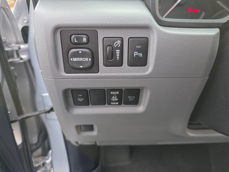 2013 Toyota 4Runner 4X4 V6 SUNROOF BACK-UP CAM TRD's GOOD-YEARS LIFTED PARK SENSORS - Photo 42 - Portland, OR 97217