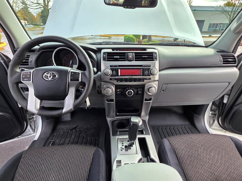 2013 Toyota 4Runner 4X4 V6 SUNROOF BACK-UP CAM TRD's GOOD-YEARS LIFTED PARK SENSORS - Photo 18 - Portland, OR 97217