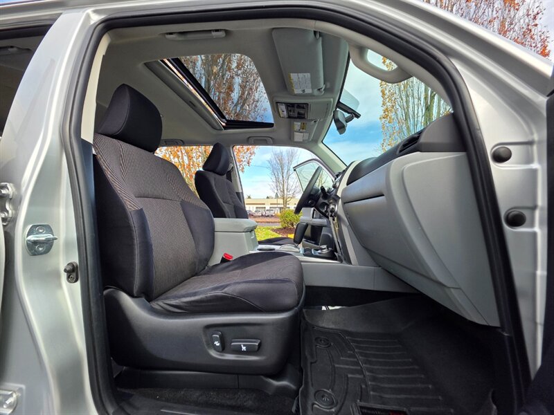 2013 Toyota 4Runner 4X4 V6 SUNROOF BACK-UP CAM TRD's GOOD-YEARS LIFTED PARK SENSORS - Photo 14 - Portland, OR 97217
