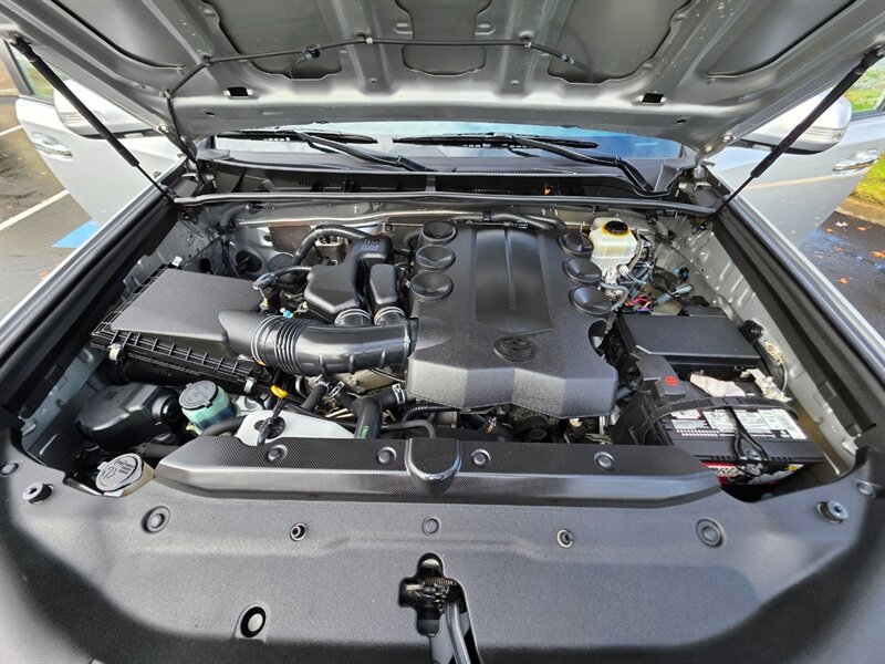 2013 Toyota 4Runner 4X4 V6 SUNROOF BACK-UP CAM TRD's GOOD-YEARS LIFTED PARK SENSORS - Photo 30 - Portland, OR 97217