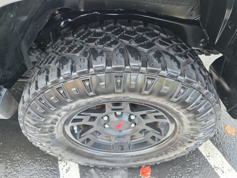 2013 Toyota 4Runner 4X4 V6 SUNROOF BACK-UP CAM TRD's GOOD-YEARS LIFTED PARK SENSORS - Photo 39 - Portland, OR 97217