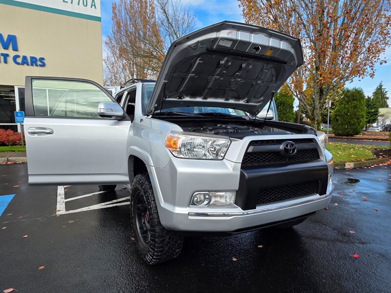 2013 Toyota 4Runner 4X4 V6 SUNROOF BACK-UP CAM TRD's GOOD-YEARS LIFTED PARK SENSORS - Photo 25 - Portland, OR 97217