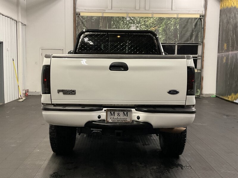 2001 Ford F-350 Lariat Crew Cab 4X4 / 7.3L DIESEL / 6-SPEED MANUAL  BRAND NEW 4 " LIFT KIT w/ BRAND NEW WHEELS & TIRES / 6-SPEED / RUST FREE / ONLY 115,000 MILES / SHARP & CLEAN - Photo 6 - Gladstone, OR 97027