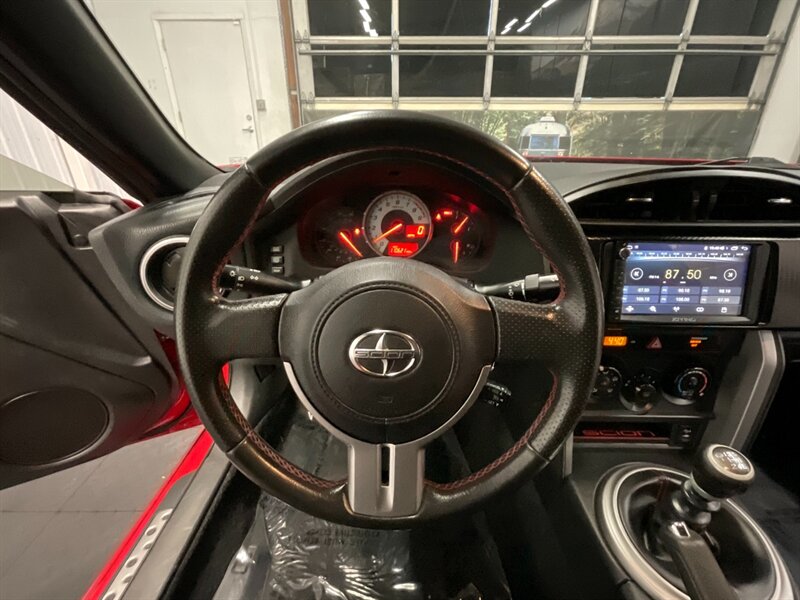 2013 Scion FR-S Coupe FRS / 6-SPEED MANUAL / LOCAL CAR / CLEAN   - Photo 18 - Gladstone, OR 97027