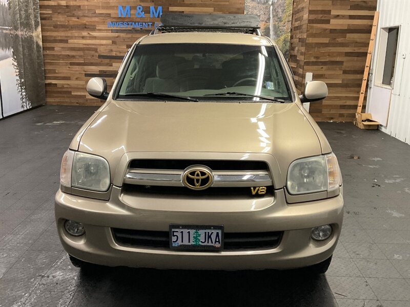 2006 Toyota Sequoia SR5 4x4 / 3rd Row Seat / Only 124,000 Mile  Local SUV / Rust Free / Roof Rack / Tow Hitch - Photo 5 - Gladstone, OR 97027