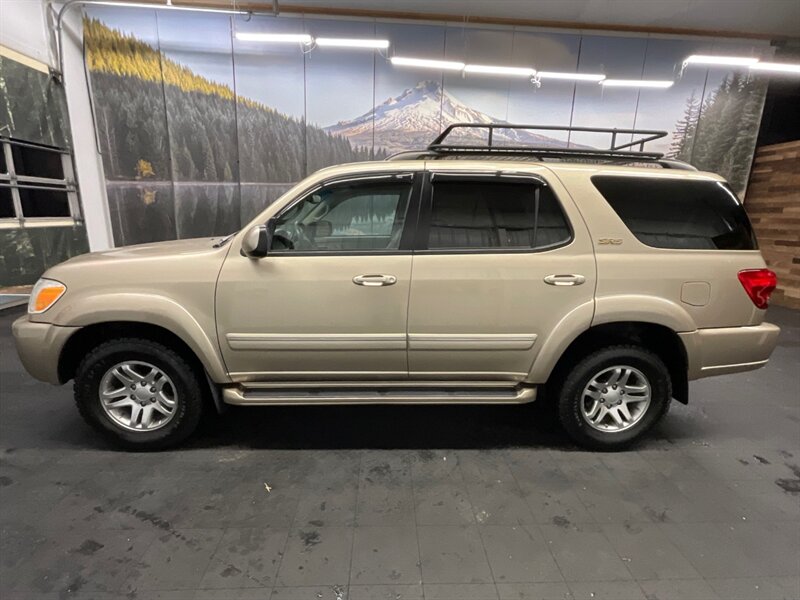 2006 Toyota Sequoia SR5 4x4 / 3rd Row Seat / Only 124,000 Mile  Local SUV / Rust Free / Roof Rack / Tow Hitch - Photo 3 - Gladstone, OR 97027