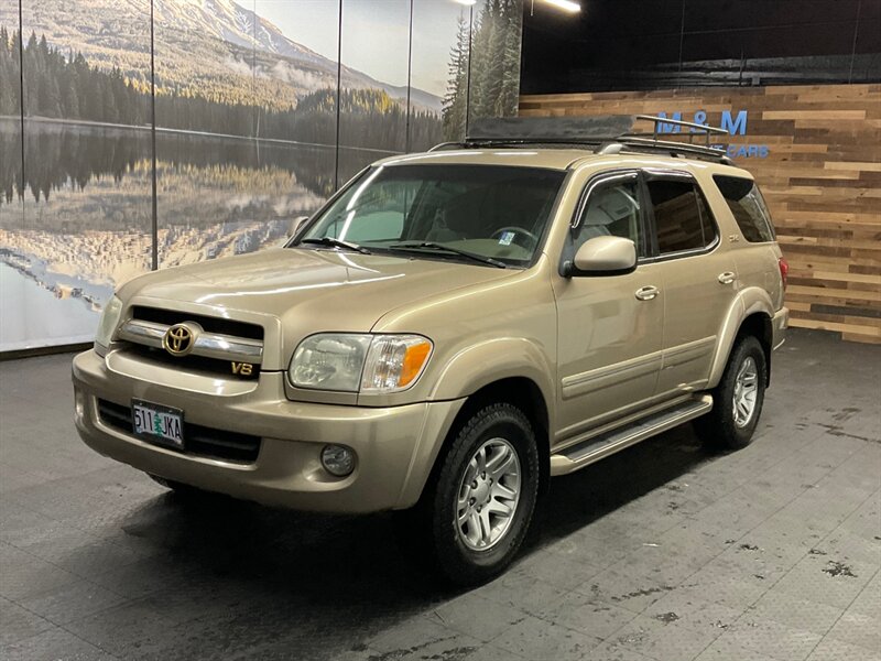 2006 Toyota Sequoia SR5 4x4 / 3rd Row Seat / Only 124,000 Mile  Local SUV / Rust Free / Roof Rack / Tow Hitch - Photo 1 - Gladstone, OR 97027