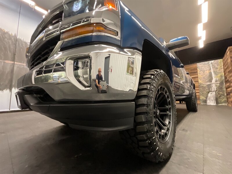 2018 Chevrolet Silverado 1500 LT 4X4 / 5.3L / 1-OWNER / NEW LIFTED / 12,000 MILE   - Photo 9 - Gladstone, OR 97027