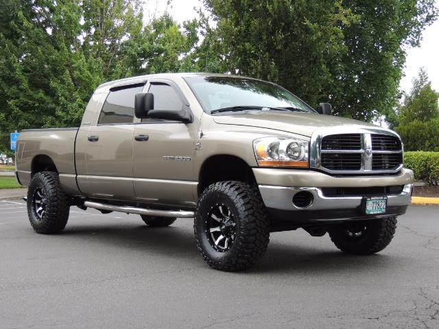 2006 Dodge Ram 2500 SLT SLT 4dr Mega Cab / 4X4 / 5.9L CUMMINS DIESEL