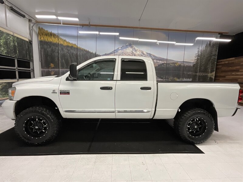 2009 Dodge Ram 3500 Laramie 4X4 / 6.7L DIESEL / 6-SPEED / 84,000 MILES  / LOCAL OREGON TRUCK / RUST FREE / LIFTED w. NEW WHEELS & TIRES / Leather Heated Seats / Navigation & Camera / SHARP & CLEAN !! - Photo 3 - Gladstone, OR 97027