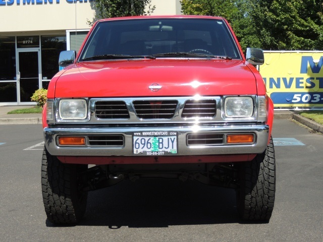 1997 Nissan Truck SE / 4X4 / V6 / 5-Speed Manual / New Tires /LIFTED