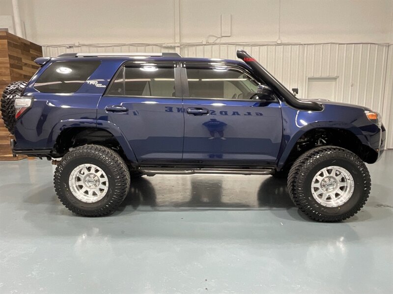 2018 Toyota 4Runner TRD Off-Road 4X4 / NEW TIRES / CUSTOM BUILD/LIFTED  / ZERO RUST / RADFLO SUSPENTION LIFT KIT / ADS SHOCKS - Photo 4 - Gladstone, OR 97027