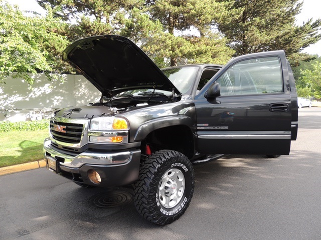 2005 GMC Sierra 2500 SLE/4X4/ Crew Cab/DURAMAX DIESEL/86k miles/LIFTED   - Photo 11 - Portland, OR 97217