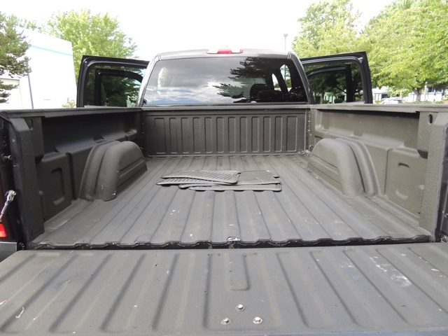 2005 GMC Sierra 2500 SLE/4X4/ Crew Cab/DURAMAX DIESEL/86k miles/LIFTED   - Photo 15 - Portland, OR 97217