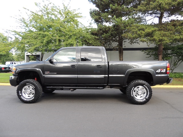 2005 GMC Sierra 2500 SLE/4X4/ Crew Cab/DURAMAX DIESEL/86k miles/LIFTED   - Photo 3 - Portland, OR 97217