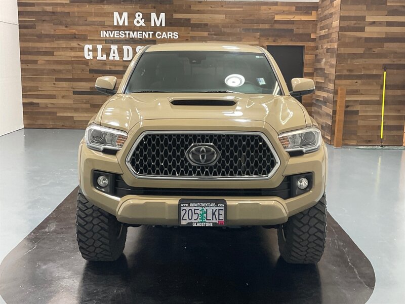 2018 Toyota Tacoma TRD Sport 4X4 /V6/ Tech Pkg  / 6-SPEED / LIFTED  / LOCAL TRUCK RUST FREE - Photo 6 - Gladstone, OR 97027