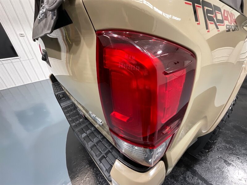 2018 Toyota Tacoma TRD Sport 4X4 /V6/ Tech Pkg  / 6-SPEED / LIFTED  / LOCAL TRUCK RUST FREE - Photo 26 - Gladstone, OR 97027