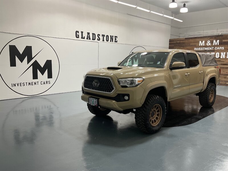 2018 Toyota Tacoma TRD Sport 4X4 /V6/ Tech Pkg  / 6-SPEED / LIFTED  / LOCAL TRUCK RUST FREE - Photo 1 - Gladstone, OR 97027