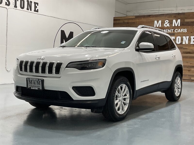 2020 Jeep Cherokee Latitude Sport Utility 4X4 / 4Cyl / Only 44K Miles  / Backup Camera / 4WD - Photo 1 - Gladstone, OR 97027