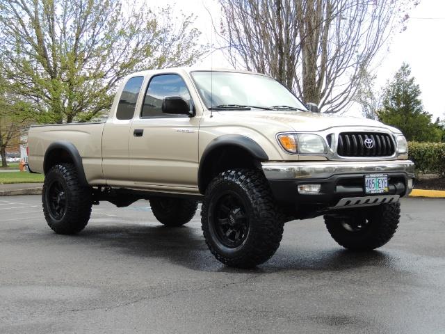 2003 Toyota Tacoma 2dr Xtracab V6 / SR5 / 4X4 / 5-SPEED MANUAL/LIFTED   - Photo 2 - Portland, OR 97217