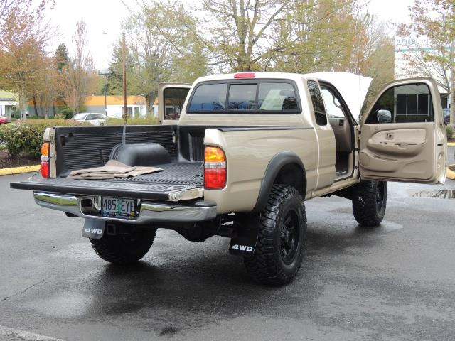 2003 Toyota Tacoma 2dr Xtracab V6 / SR5 / 4X4 / 5-SPEED MANUAL/LIFTED   - Photo 29 - Portland, OR 97217