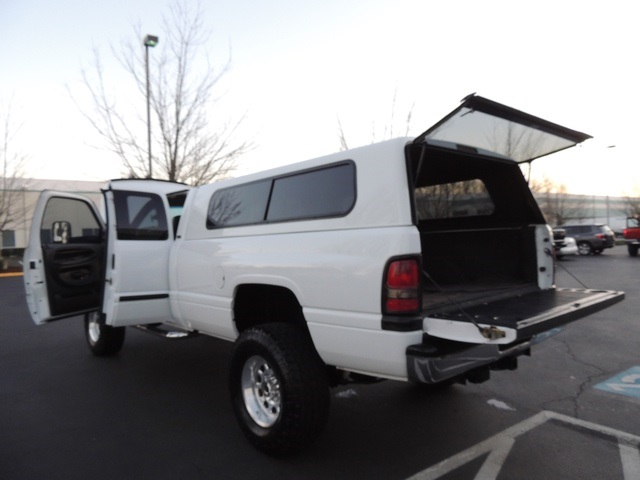 2001 Dodge Ram 2500 SLT Plus / 4X4 / Leather / V10 / 5-SPEED / LIFTED   - Photo 27 - Portland, OR 97217