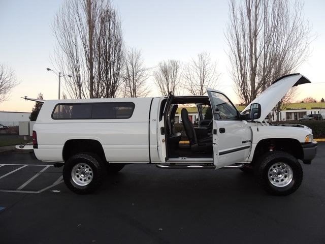 2001 Dodge Ram 2500 SLT Plus / 4X4 / Leather / V10 / 5-SPEED / LIFTED   - Photo 29 - Portland, OR 97217