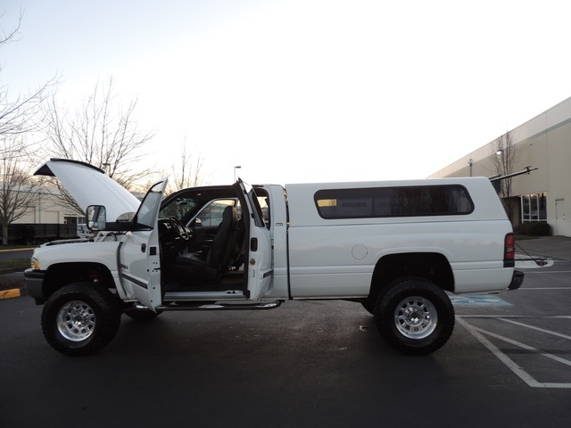 2001 Dodge Ram 2500 SLT Plus / 4X4 / Leather / V10 / 5-SPEED / LIFTED   - Photo 26 - Portland, OR 97217