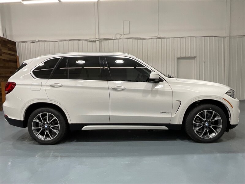 2018 BMW X5 sDrive35i Sport Utility / Pano Sunroof / 76K MILES  / Leather Heated Seats / Navigation & Backup Camera / BRAND NEW TIRES - Photo 4 - Gladstone, OR 97027