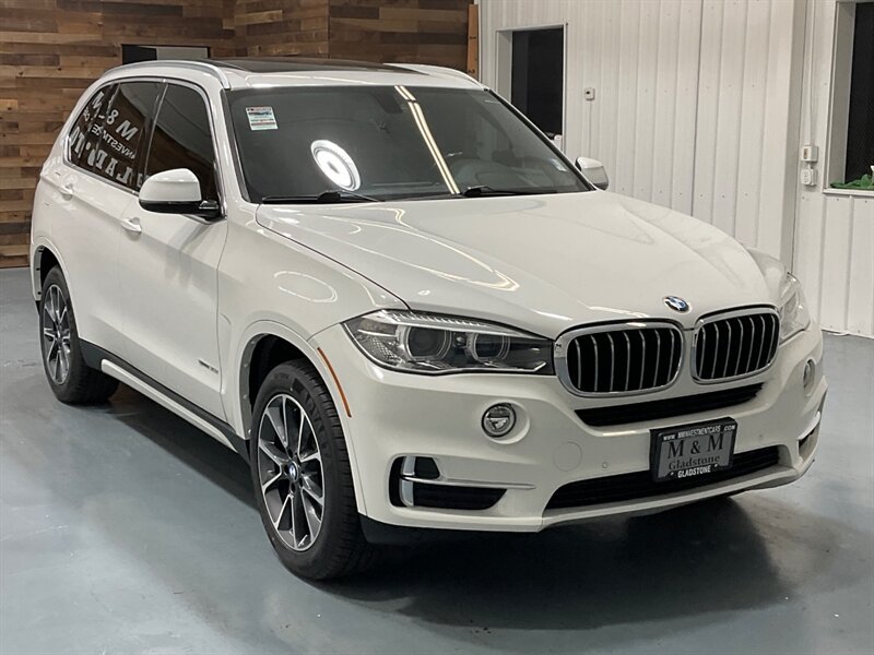 2018 BMW X5 sDrive35i Sport Utility / Pano Sunroof / 76K MILES  / Leather Heated Seats / Navigation & Backup Camera / BRAND NEW TIRES - Photo 2 - Gladstone, OR 97027