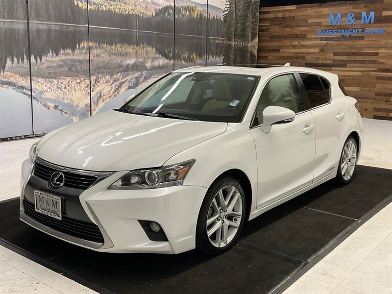 2014 Lexus CT 200h Hatchback / 1.8L 4Cyl HYBRID / Leather / Sunroof  / Sharp & Clean Car / GAS SAVER - Photo 1 - Gladstone, OR 97027