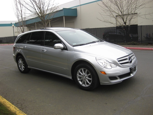 2006 Mercedes-Benz R350/4WD/Navigation/Rear DVD   - Photo 2 - Portland, OR 97217