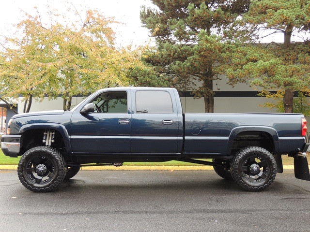 2005 Chevrolet Silverado 2500 LS/ Crew Cab/ 4x4 / 6.6L DIESEL/ LNG BED/ LIFTED   - Photo 3 - Portland, OR 97217