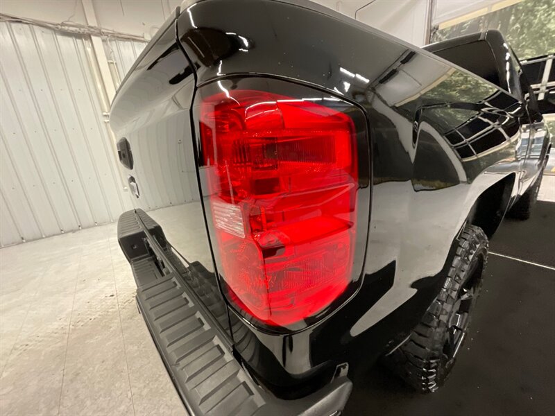 2018 Chevrolet Silverado 1500 LS Regular Cab 2Dr / 5.3L V8 / 1-OWNER / 51K MILES  / BLACK EDITION / Excel Cond - Photo 29 - Gladstone, OR 97027