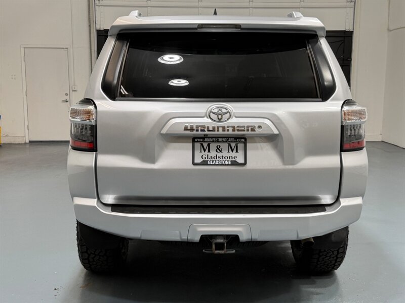2014 Toyota 4Runner SR5 4X4 3RD ROW SEAT /LEATHER HEATED SEATS/LIFTED /1-OWNER LOCAL/ NEW WHEELS & TIRES - Photo 6 - Gladstone, OR 97027