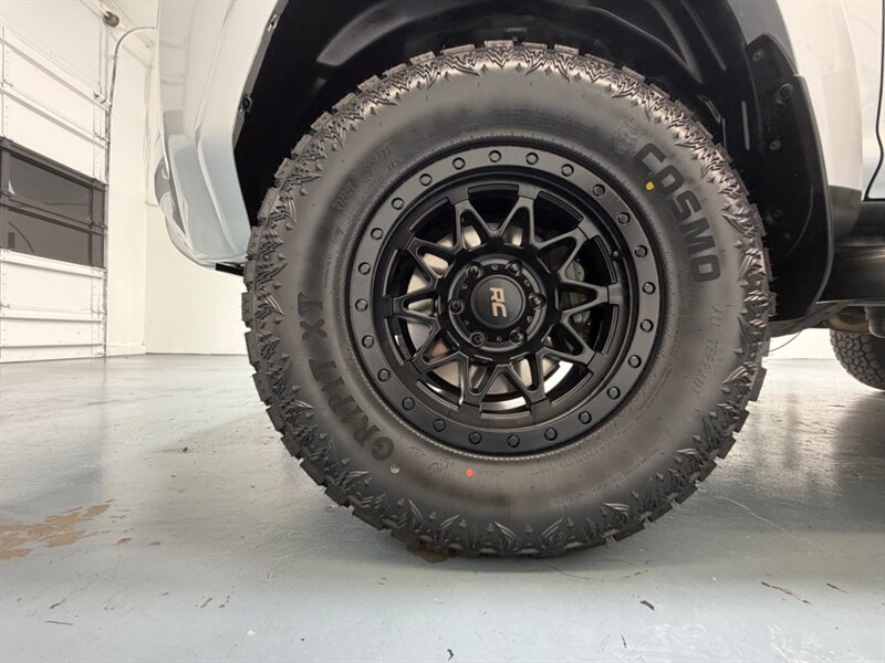 2014 Toyota 4Runner SR5 4X4 3RD ROW SEAT /LEATHER HEATED SEATS/LIFTED /1-OWNER LOCAL/ NEW WHEELS & TIRES - Photo 23 - Gladstone, OR 97027