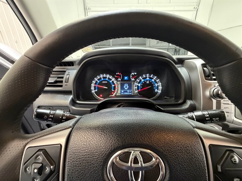 2014 Toyota 4Runner SR5 4X4 3RD ROW SEAT /LEATHER HEATED SEATS/LIFTED /1-OWNER LOCAL/ NEW WHEELS & TIRES - Photo 47 - Gladstone, OR 97027