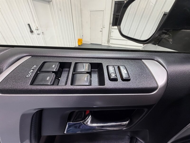 2014 Toyota 4Runner SR5 4X4 3RD ROW SEAT /LEATHER HEATED SEATS/LIFTED /1-OWNER LOCAL/ NEW WHEELS & TIRES - Photo 34 - Gladstone, OR 97027